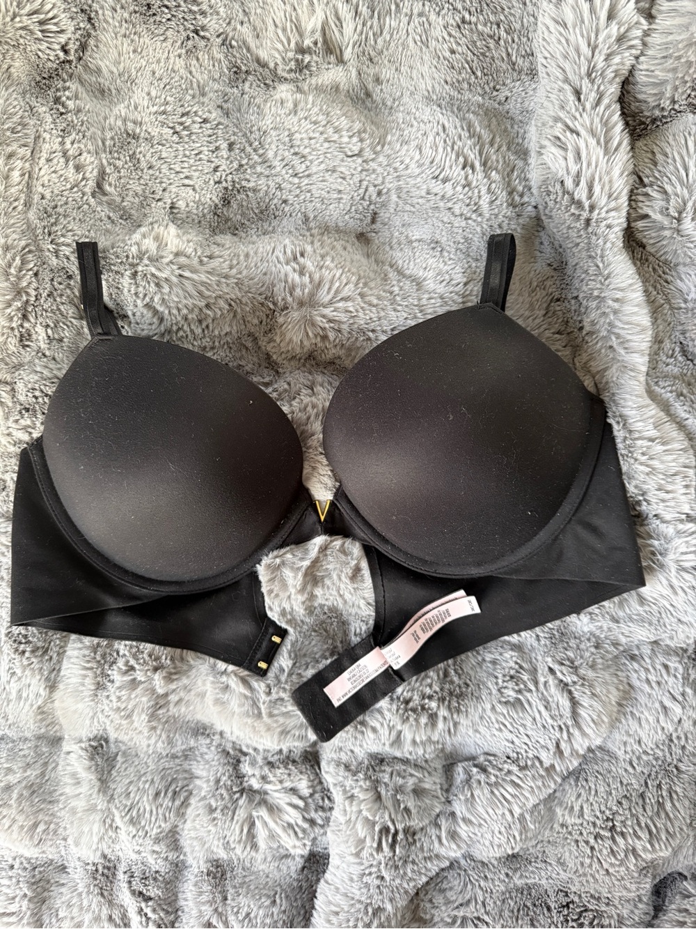 Victoria's Secret Love Cloud Smooth Push Up Bra